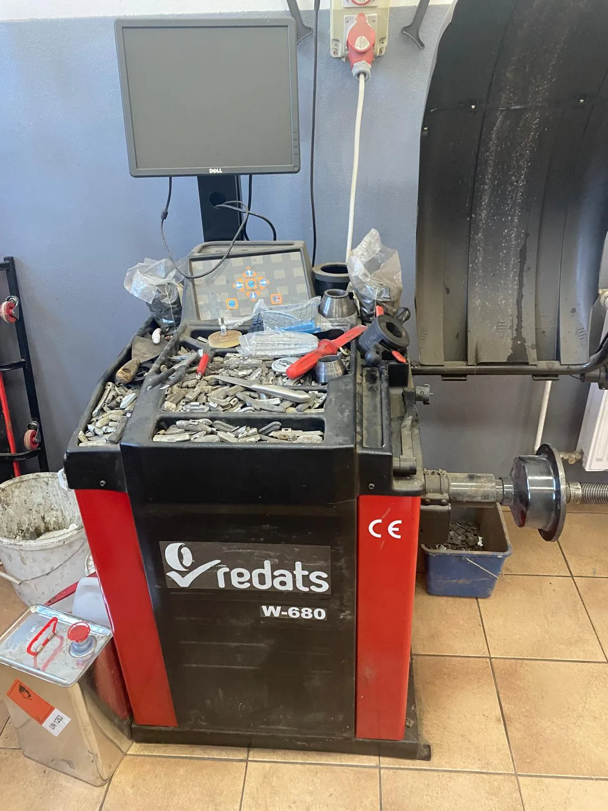Vyvažovačka kolies v pneuservise Kogas